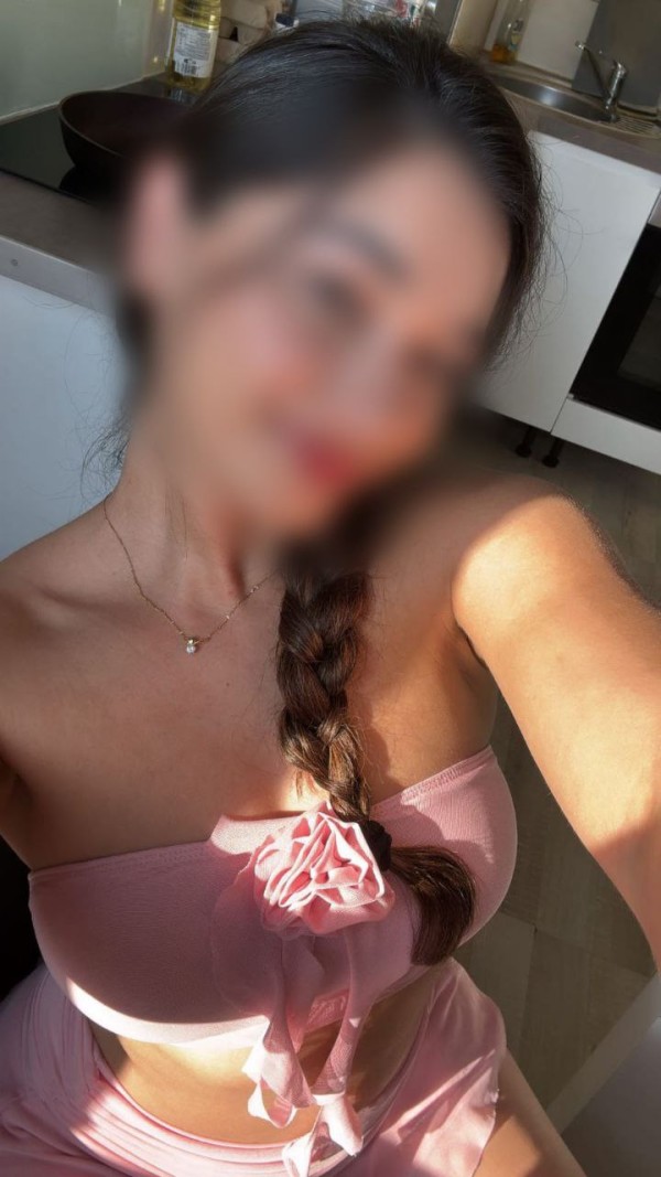 TU PUTITA FIESTERA CACHONDA COÑO MOJADITO SEXY