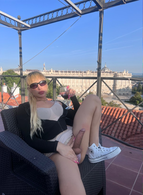 Tu colombiana rubia bella y hermosa