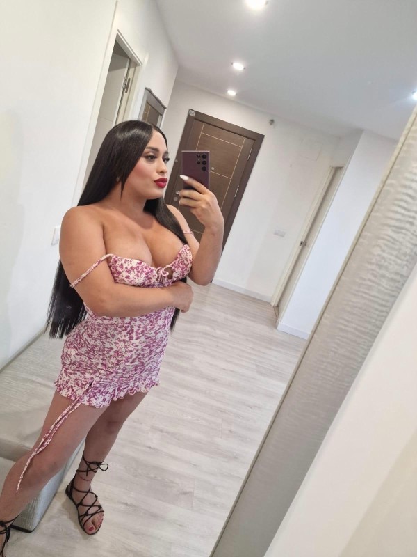 Hola chicos estoy dispuesta a todo solo tu dime