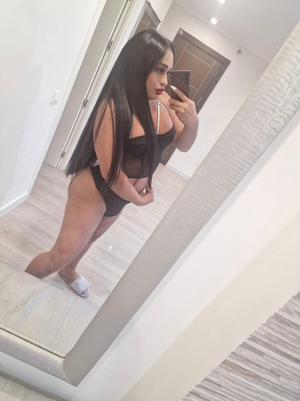 Hola chicos estoy dispuesta a todo solo tu dime