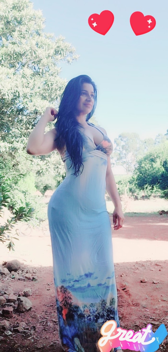 Chica viciosa cachonda fiestera trató de novios 24