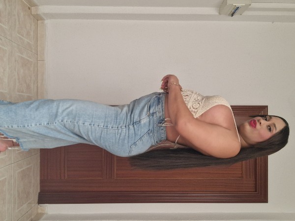 Hola chicos estoy dispuesta a todo solo tu dime