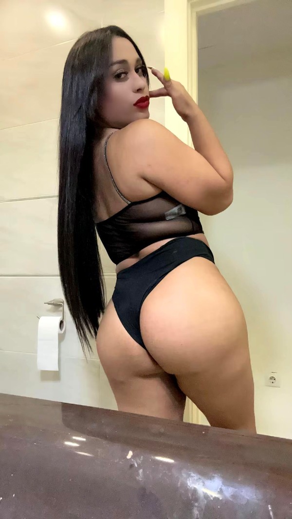 Hola chicos estoy dispuesta a todo solo tu dime