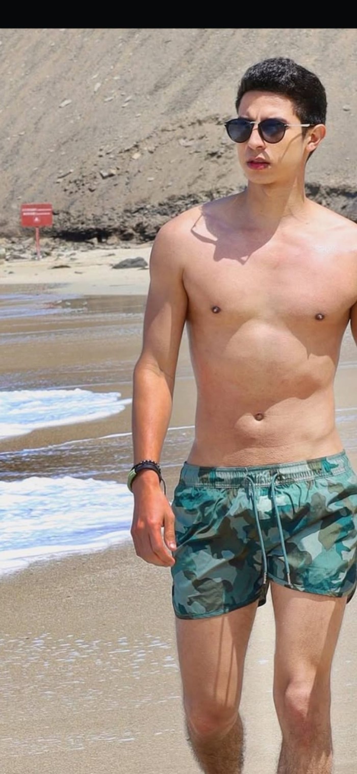 MASAJISTA JOVEN SUPER SEXY PARA CHICOS RESERVADOS