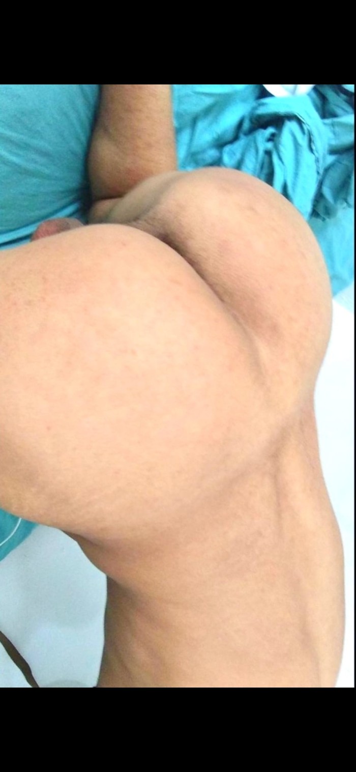 MASAJISTA JOVEN SUPER SEXY PARA CHICOS RESERVADOS