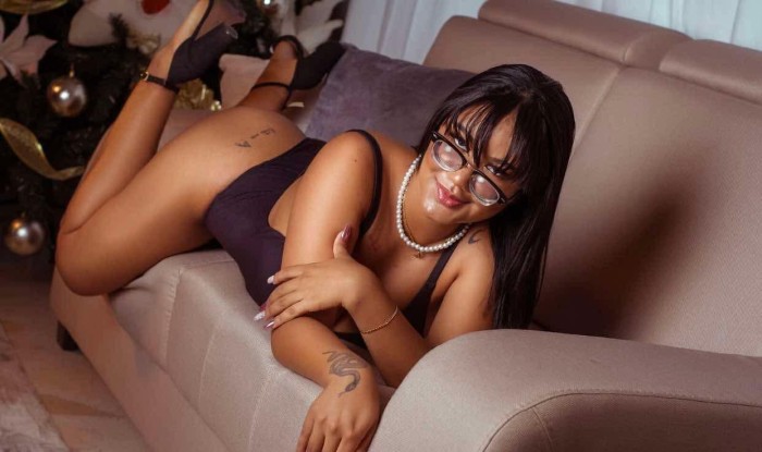 TU COLOMBIANA SEDUCTORA Y MUY ARDIENTE