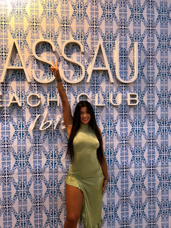 Luna Escort en ibiza 24 h