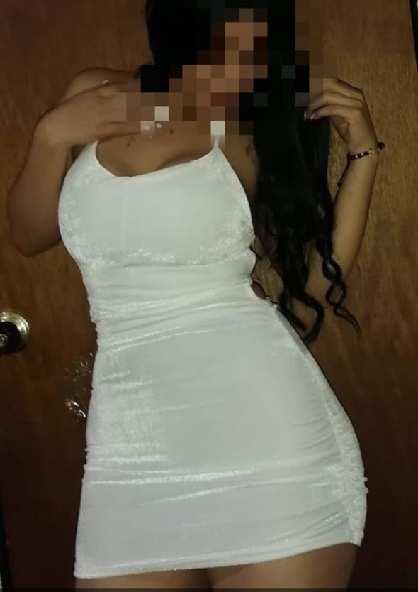 NOVEDAD CHICA LATINA HERMOSA Y ARDIENTE