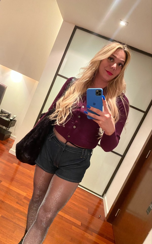 Mamadora de pollas & Culo sediento En ELCHE/ELX disponible salidas también