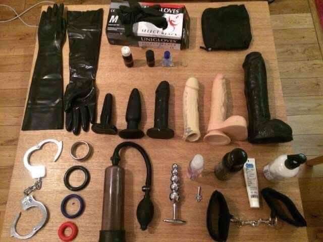 TU DOMINATRIZ LETIZIA LA REYNA SEXTING