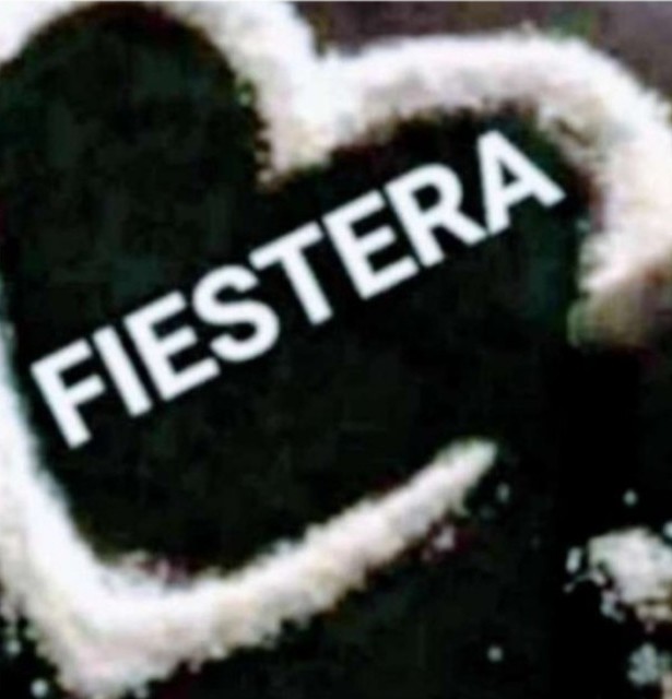 Culona fiestera cañera griego francés natural