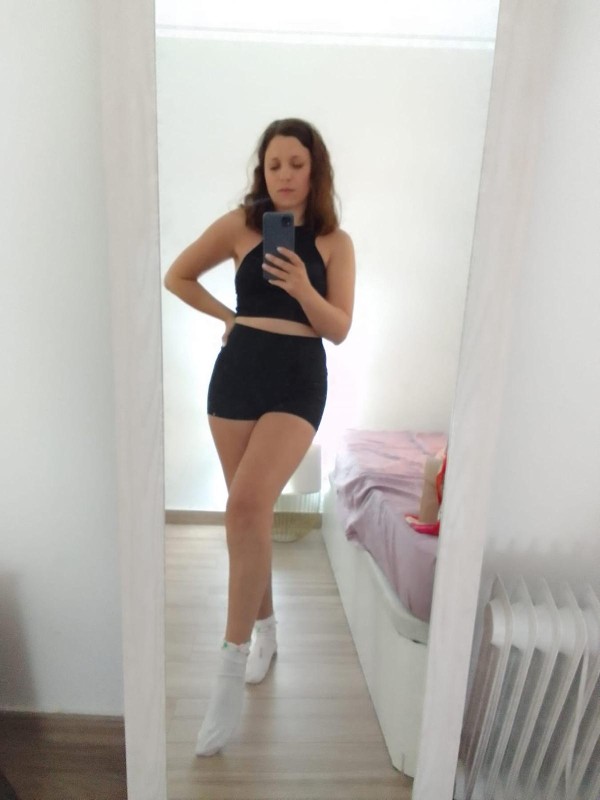 TU MEJOR OPCIÓN 2 amigas catalanas🩷