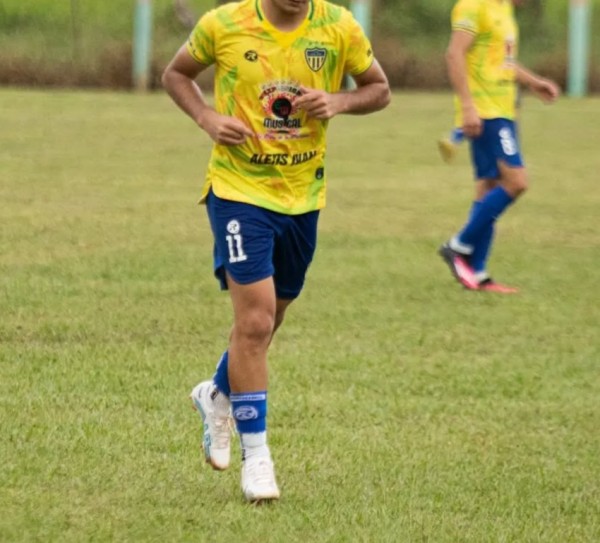 Joven 23 años recién llegado caliente