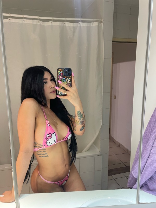 FABIANA CHICA TRANS RECIEN LLEGADA A LA CIUDAD