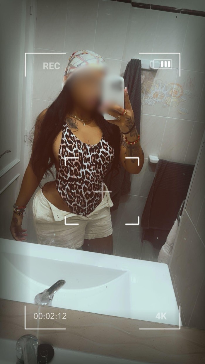 LATINA TRAVIESA PARA DISFRUTAR ELCHE 24H