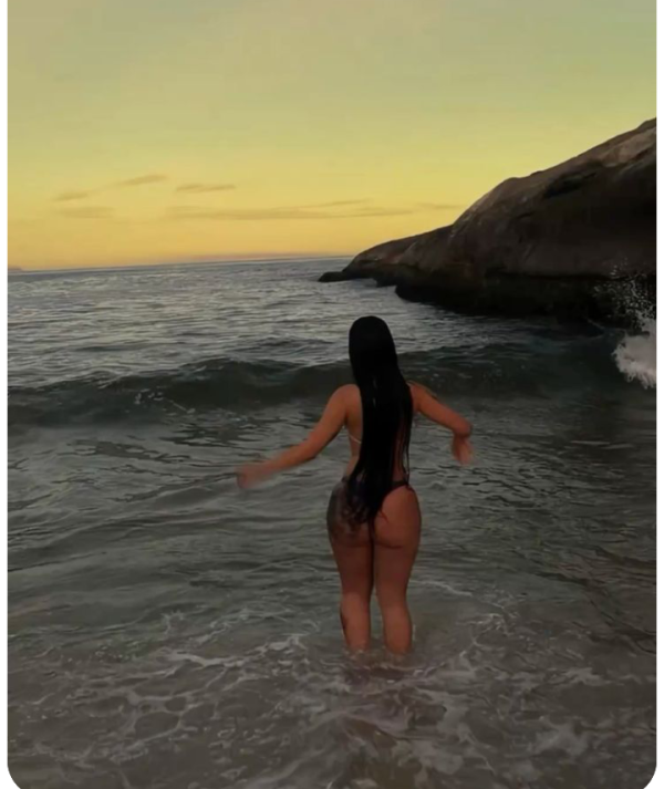 ALTA MUJER NATIVA NATURAL MUY CACHONDA VEN jUGAMOS
