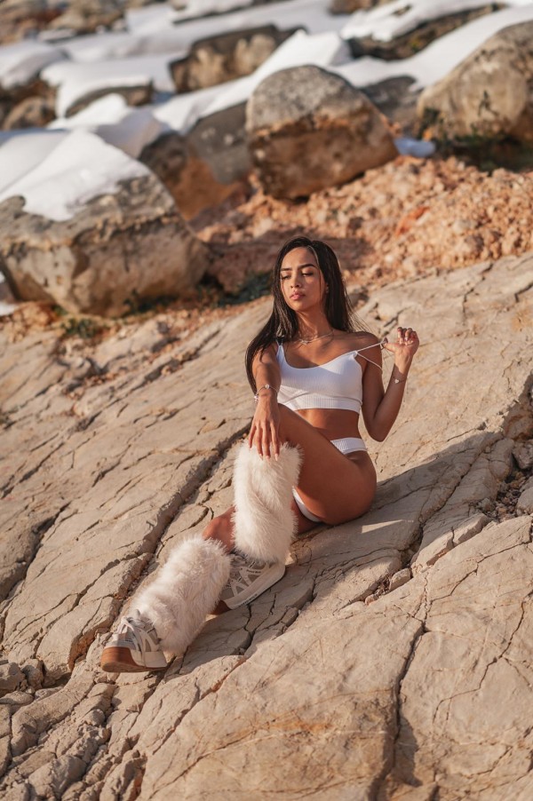 Julieta – Venezolana Acompañante de Lujo en Ibiza