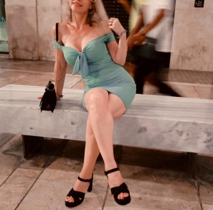 Hola buenas soy lola independiente y cariñosa