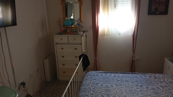 Se alquila habitación por horas en Castellón de la