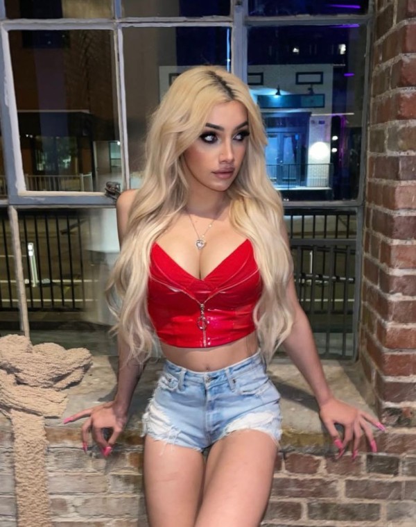 NOVEDAD  KARLA DIVERTIDA EXTROVERTIDA Y CARIÑOSA VEN A DISFRUTAR