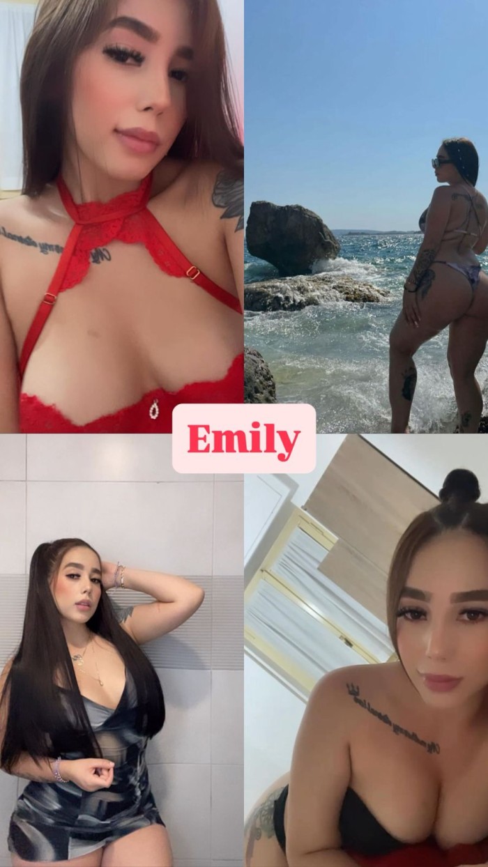Juguetona jovencita extrovertida