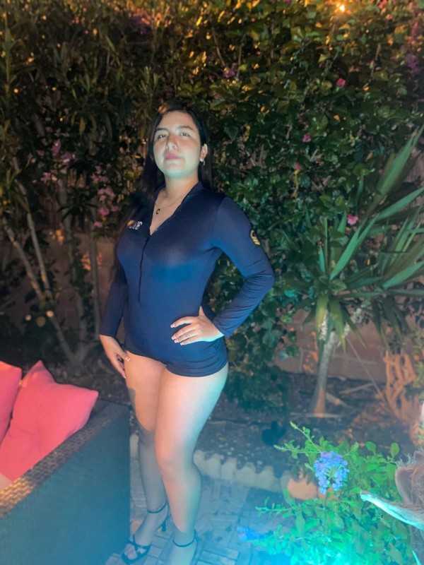 BELLA MORENA MUY ARDIENTE Y COQUETA…