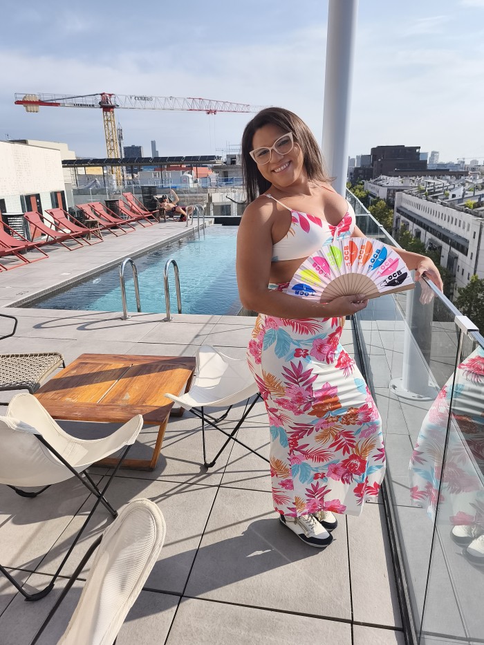 Linda trans latina complaciente y cariñosa BCNETA