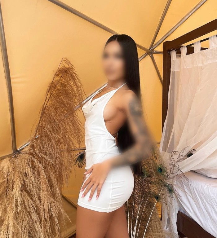 Colombiana joven y dulce