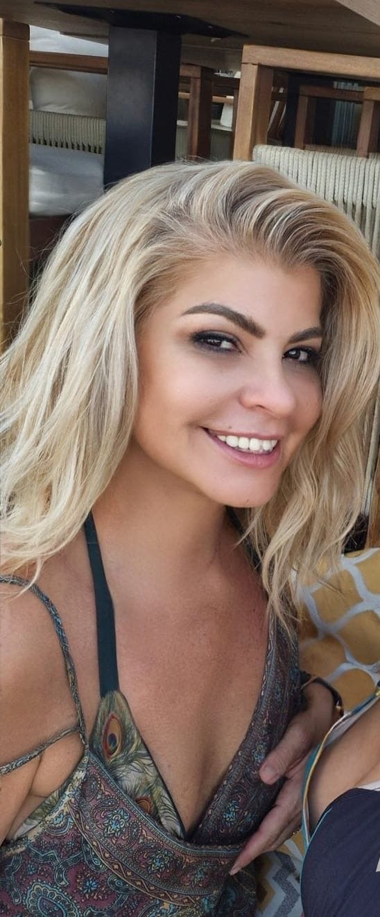 Madurita brasileña con cuerpo de jovencita MARBELLA