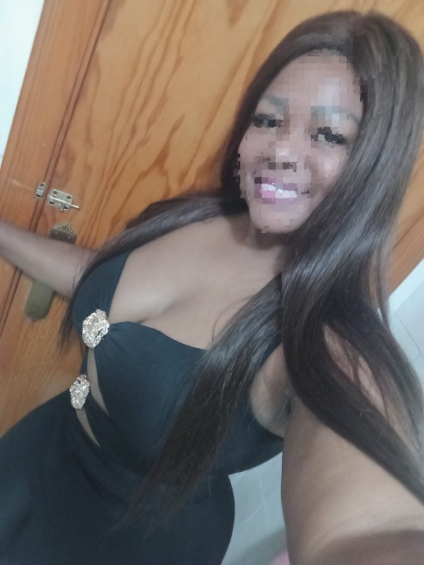 BELLA MADURA MUY ARDIENTE Y COQUETA…
