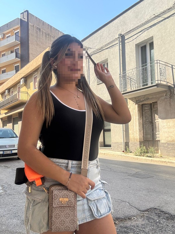 Dulce latina joven mamadora y fiestera*cachonda bilbo