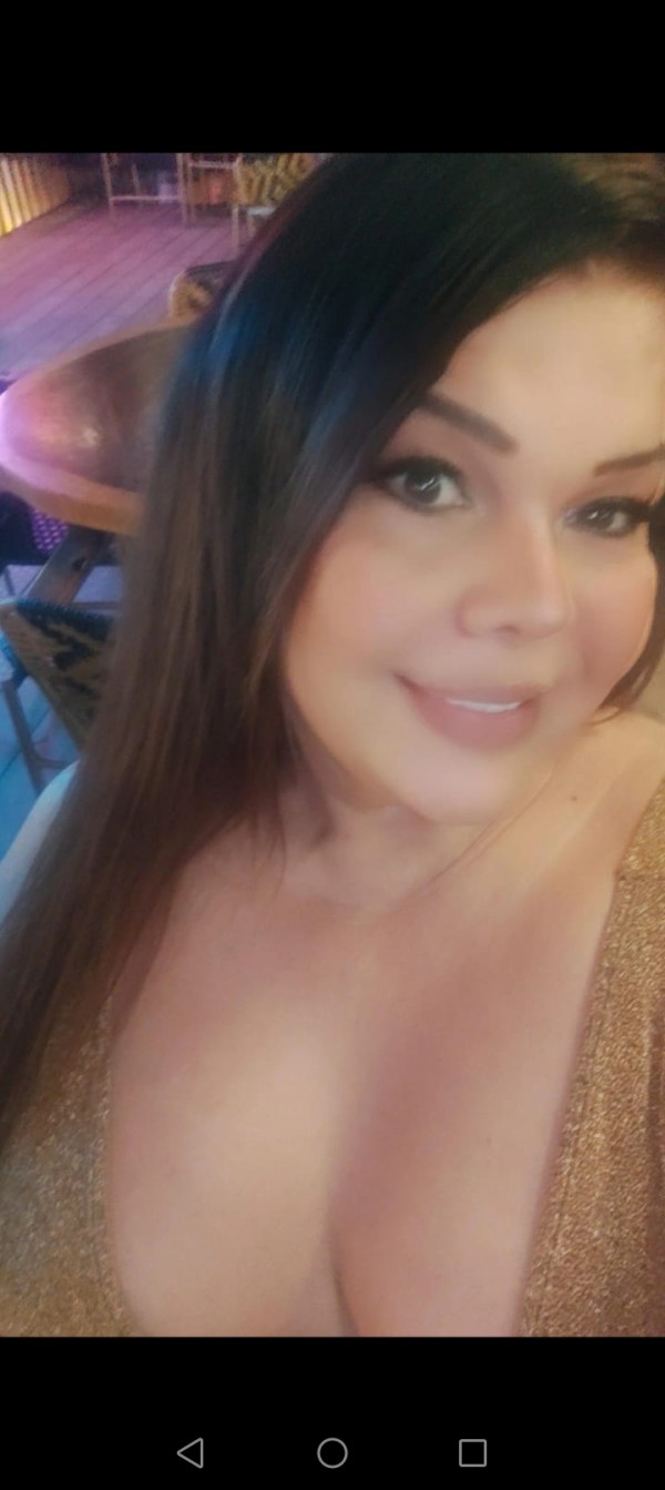 Chica trans curvi muy femenina nueva en tu ciudad