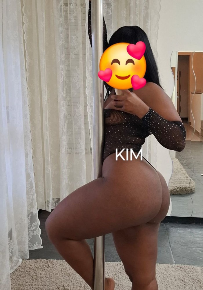 Negra caliente muy cariñosa 24 horas