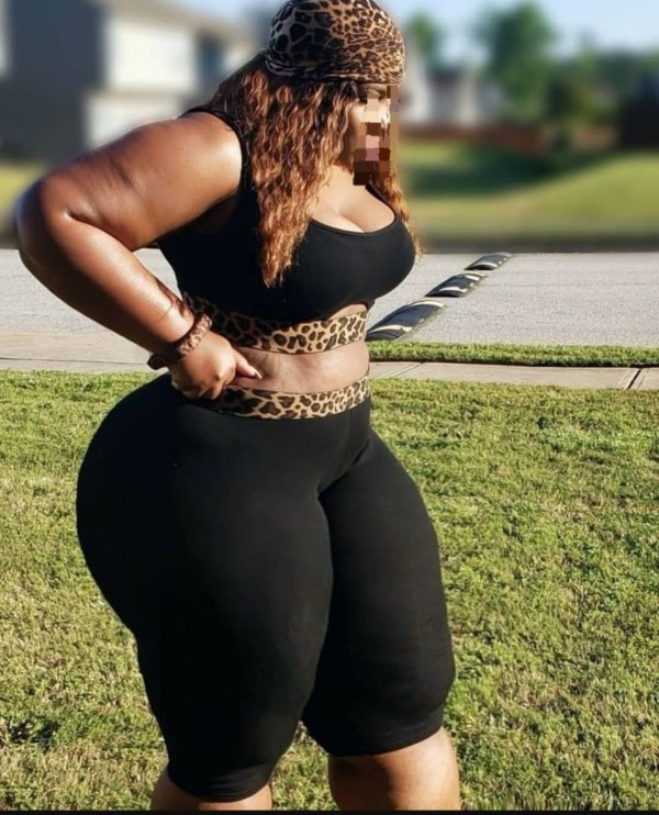 SARITA MUY JUGUETONA