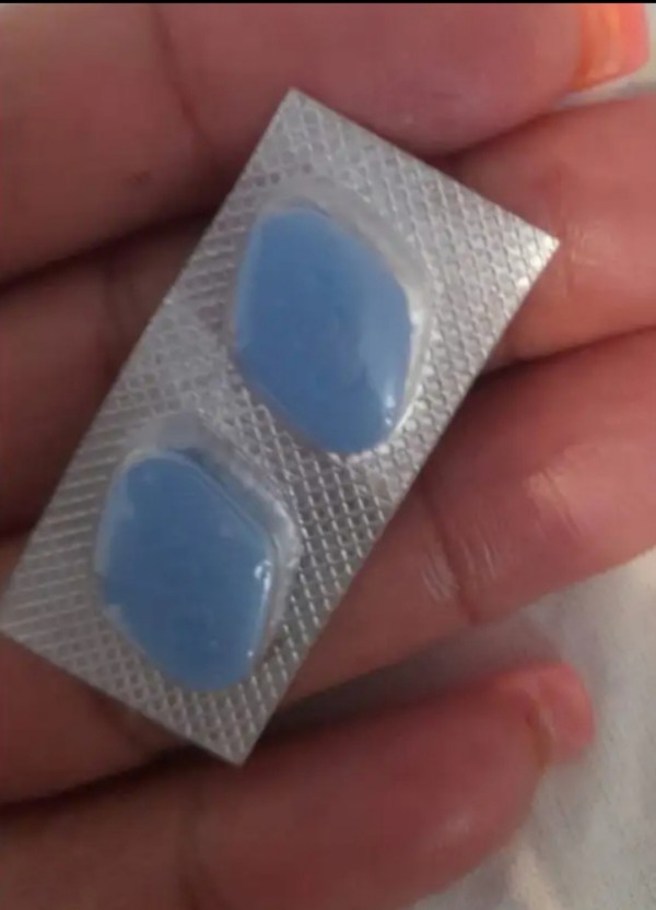 JESSICA PRIMERA VEZ POR TÚ CIUDAD AMANTE DE LA FIESTA Y Él GRIEGO