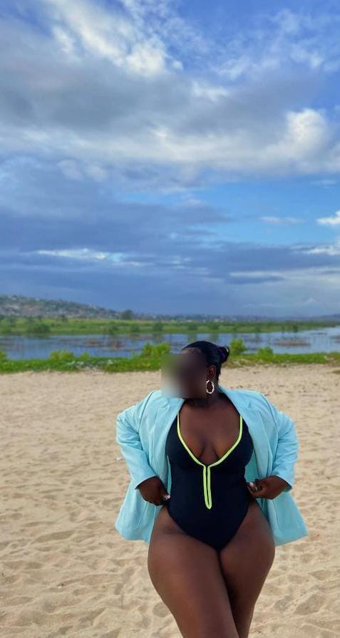 Morenaza madura culazo XXL disponible 24 hr