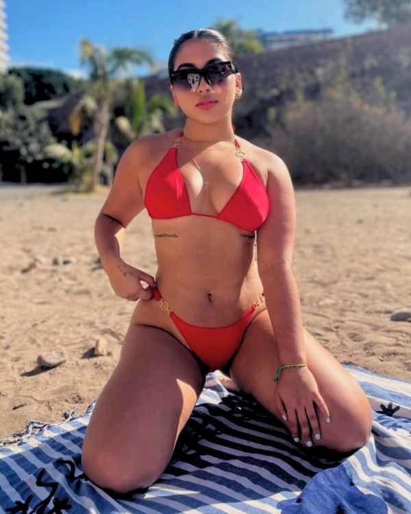 GRUPPE HÜBSCHER UND VERWÖHNENDER ESCORTS AUF MALLORCA – 24 STUNDEN