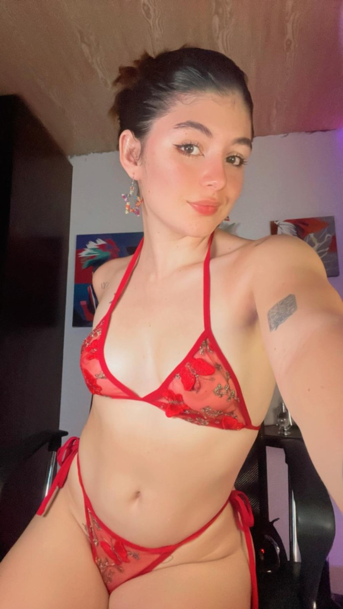 CORREME LAS BRAGAS Y METEME LA POLLA BIEN DURO