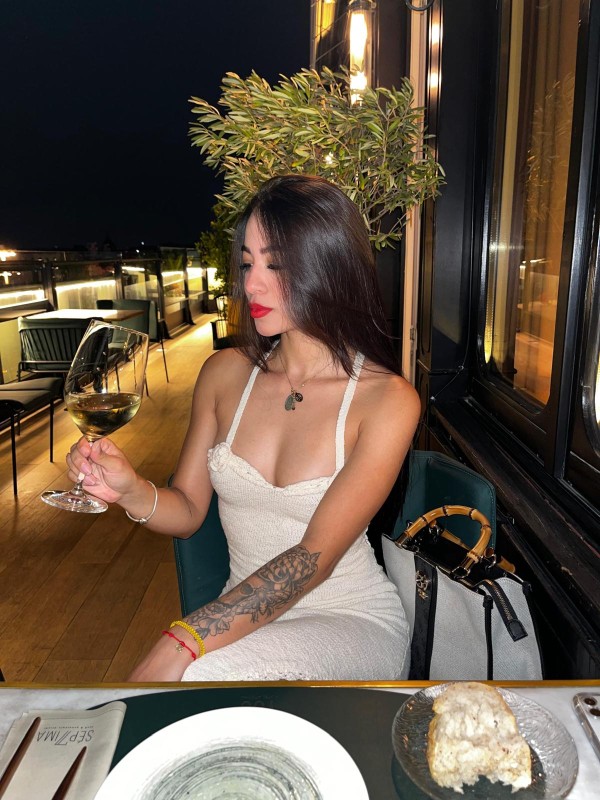 SALIDAS HA PISOS/HOTEL QUE SIGA LA FIESTA