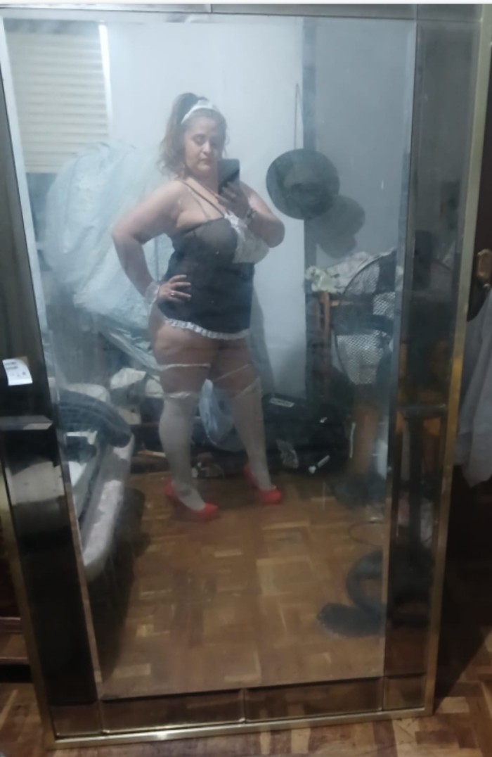 Recibo en Móstoles sola particular fiesta 24 hs