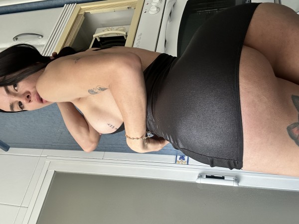 Garganta profunda.ven por una verdadera mamada papi