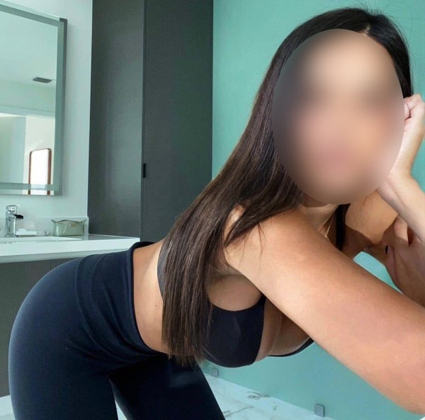 Carla recién llegada super cachonda EN MADRID