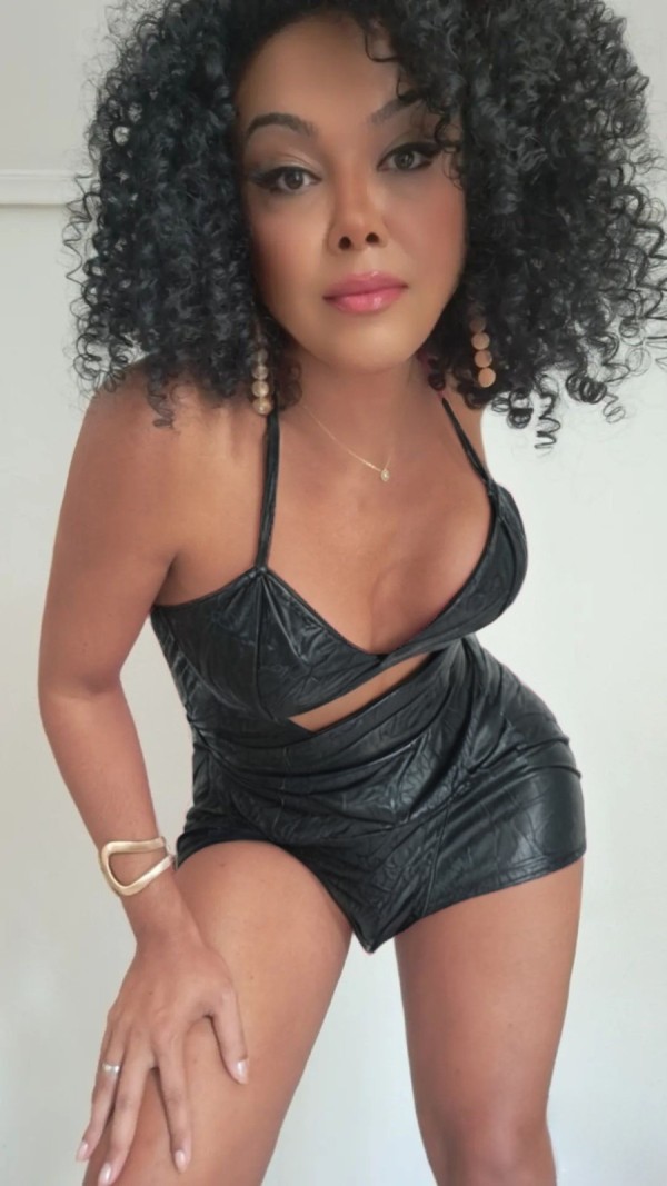 MORENAZA BRASILEÑA DISPONIBLE