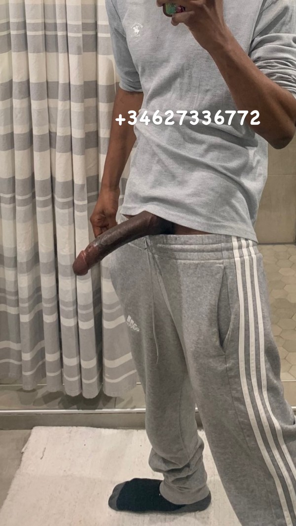 Negro africano en Barcelona capital Eixpl