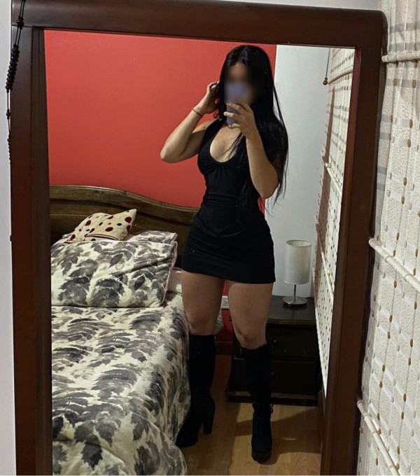Trato de amante, besos con lengua , francés salivado, y mucho más…..
