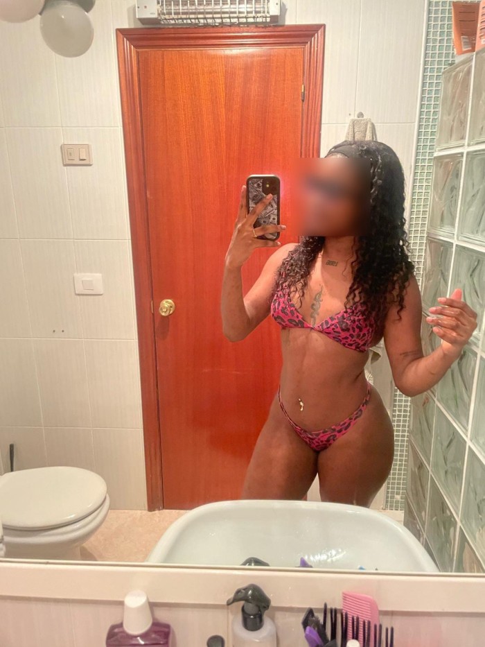 LAURA DISFRUTA DEL BUEN SEXO, VEN PRUEBAME!!