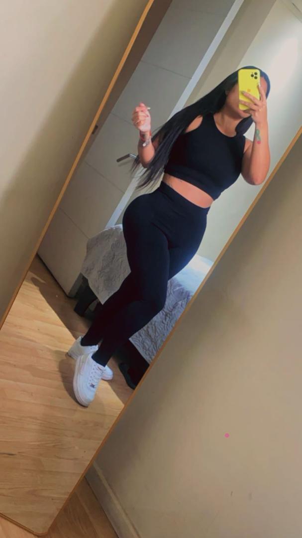 Hermosa delgadita colombiana