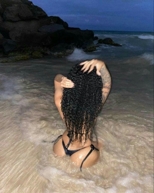 EN VALLECAS ESCORT DE LUJO MUCHO PLACER Y FANTASIA