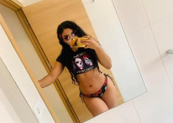 EN VALLECAS ESCORT DE LUJO MUCHO PLACER Y FANTASIA