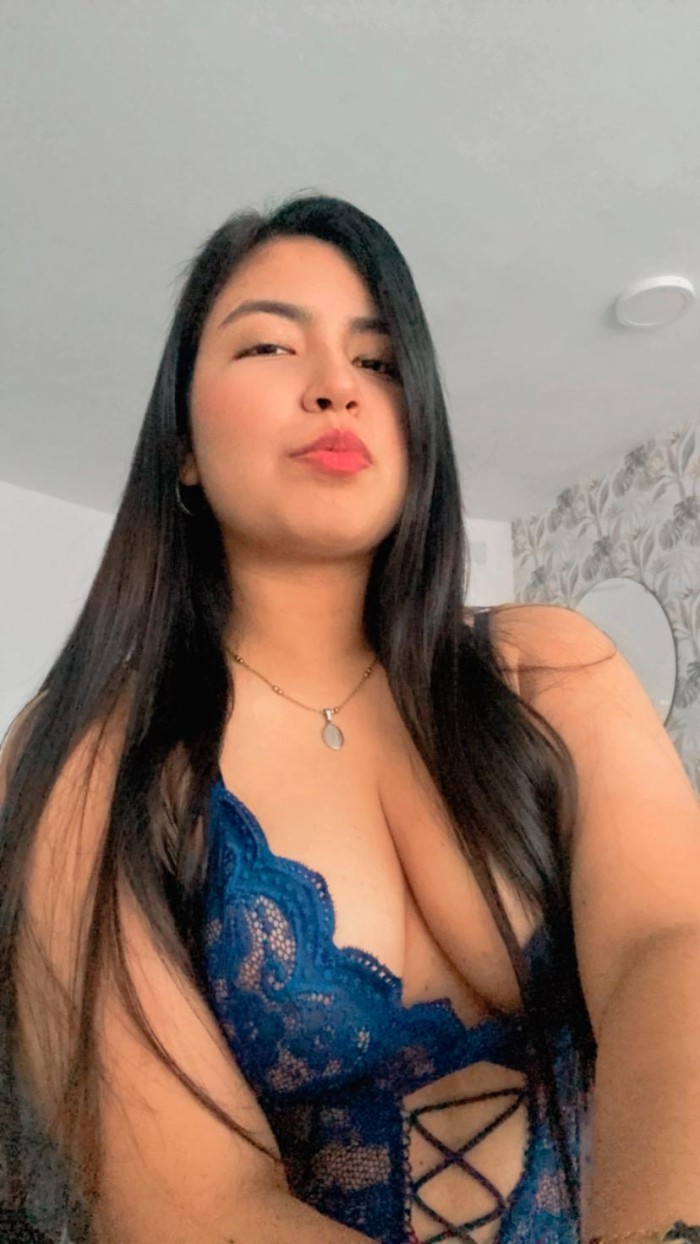 Cachonda y tierna